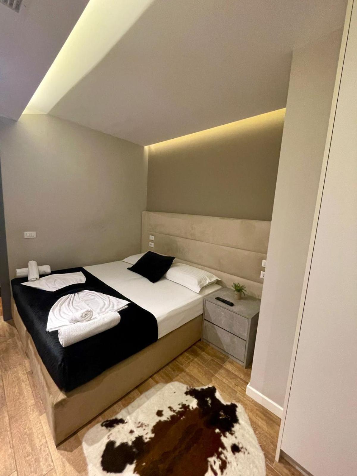 Premium City Studio & Suite Тирана Екстер'єр фото