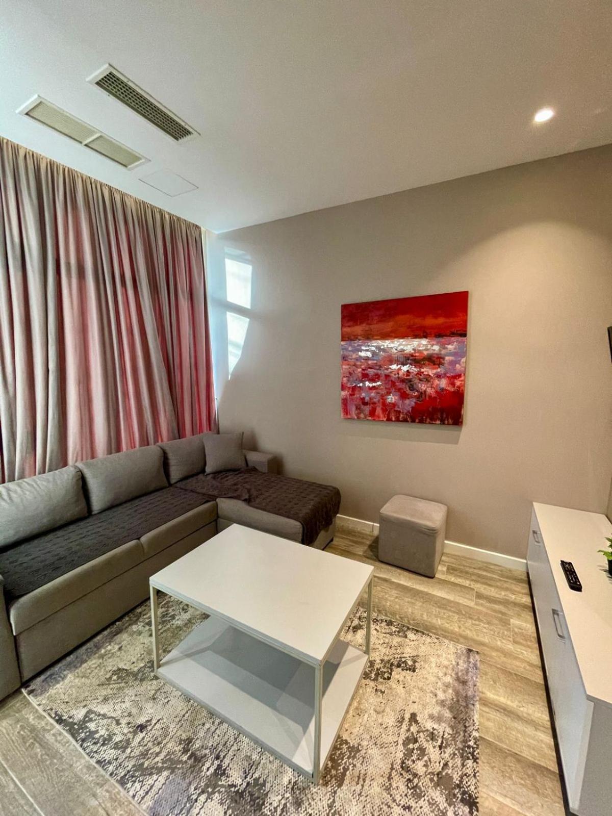 Premium City Studio & Suite Тирана Екстер'єр фото