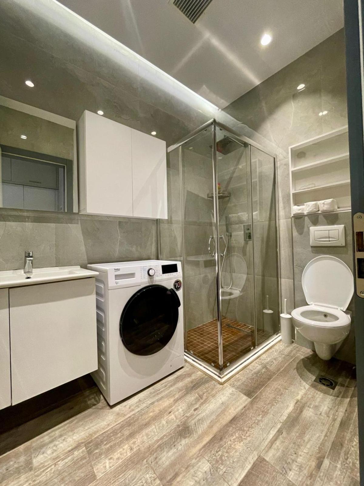 Premium City Studio & Suite Тирана Екстер'єр фото